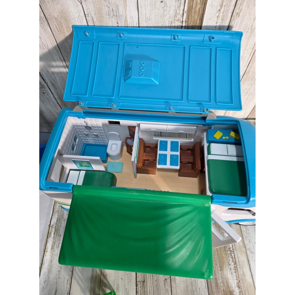 Kids Toy Camper RV Playset with Furniture Accessories and Awning - Picture 5 of 10